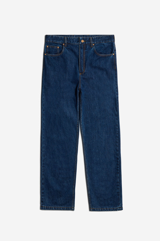 Men's pants, long-pants, organic cotton, enzyme washed, denim blue jeans with straight leg.