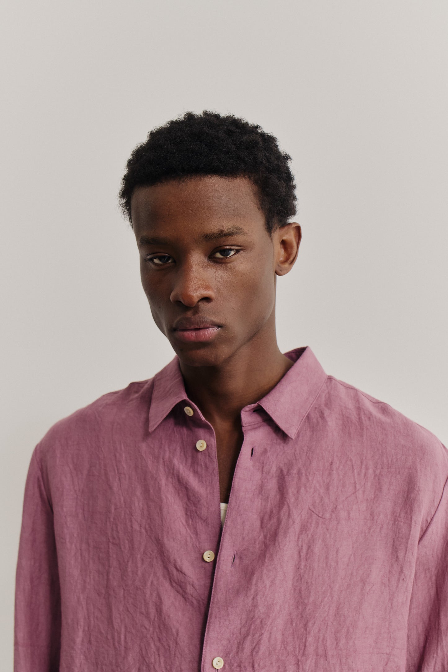 Men's long-sleeved shirt, 100% linen, Tennpiboshi sun-dried finish, dusty rose.