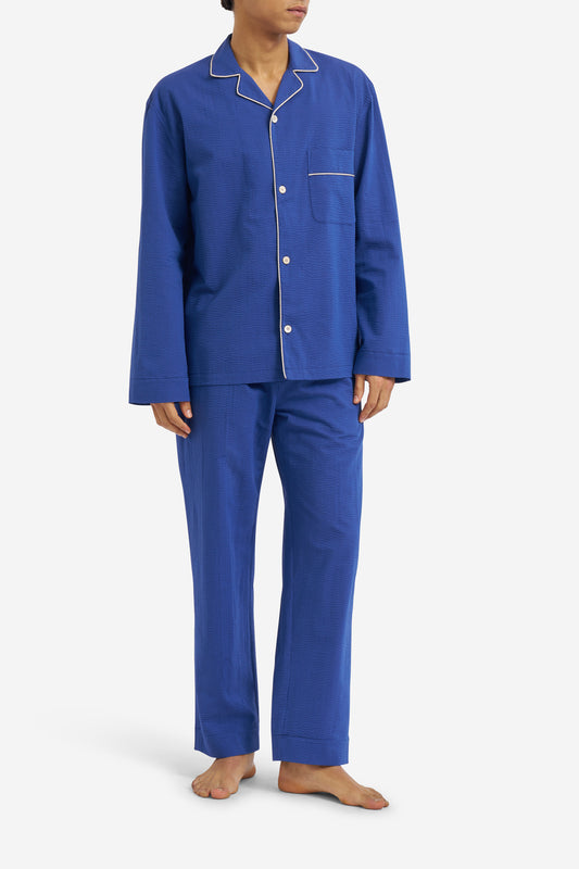 Men's pyjama set, long-sleeved shirt and long-pants, organic cotton seersucker, blue hour, piped trim.