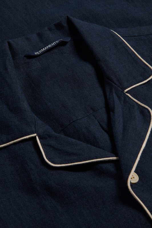 Unisex pyjama set, long-sleeved shirt, 100% Belgian linen, midnight navy with piped trim.
