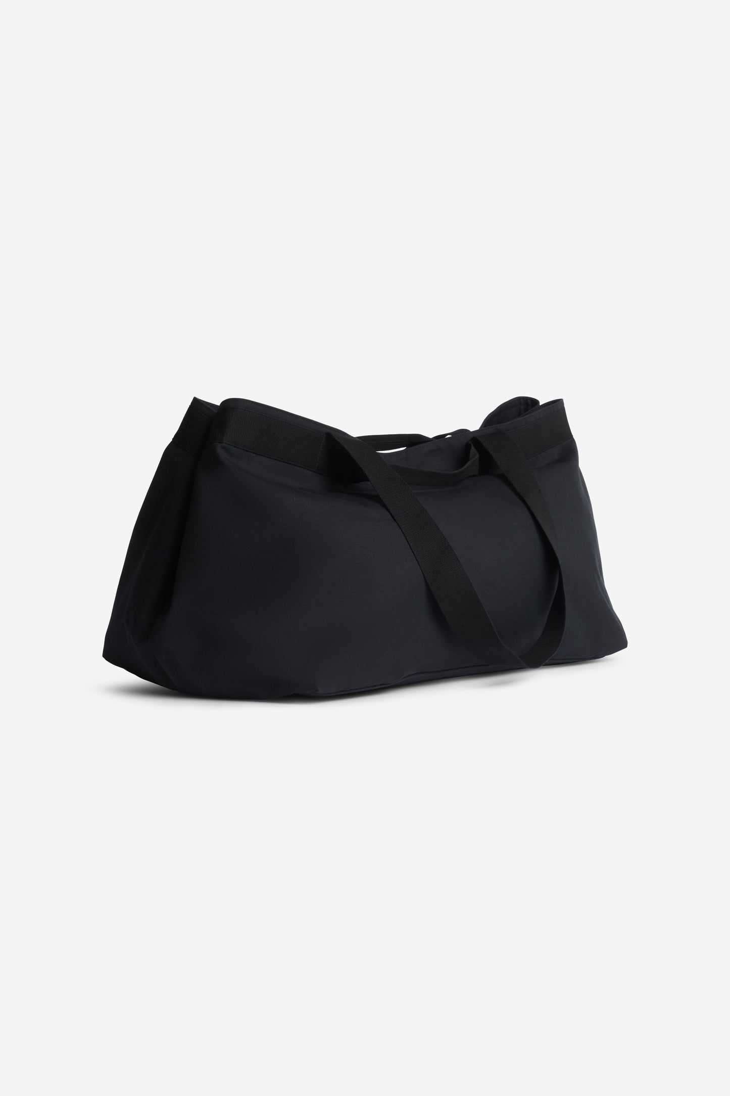 Women's accessories carryall bag, recycled Ventile cotton, black, with two handle lengths.