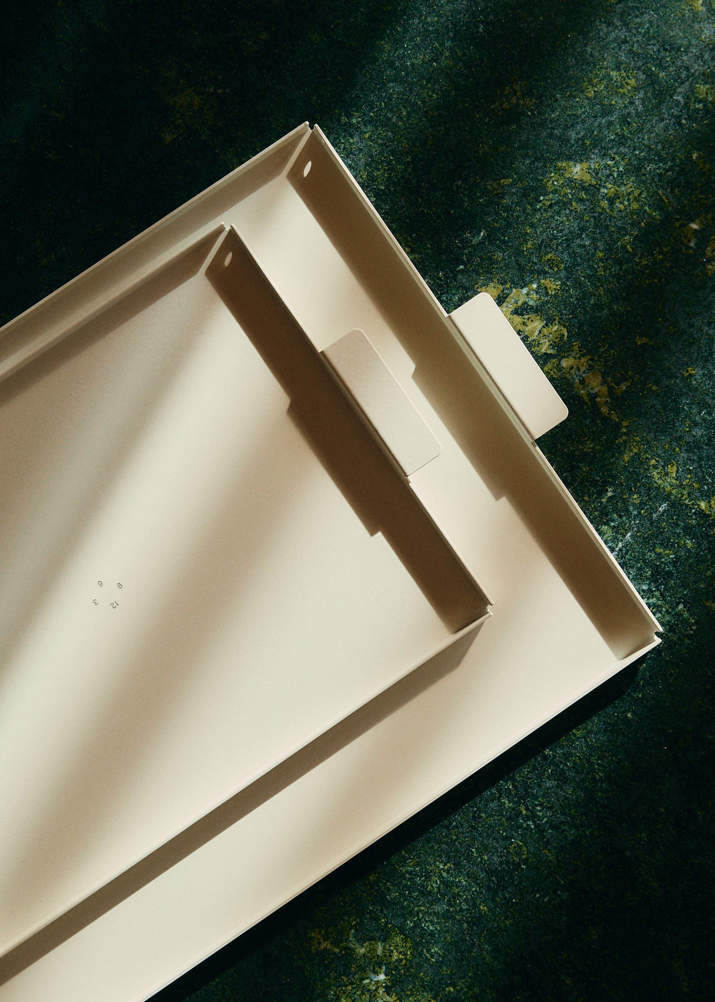 Accessories tray, small, white coated aluminum, 34x26cm, elegant, modern design.