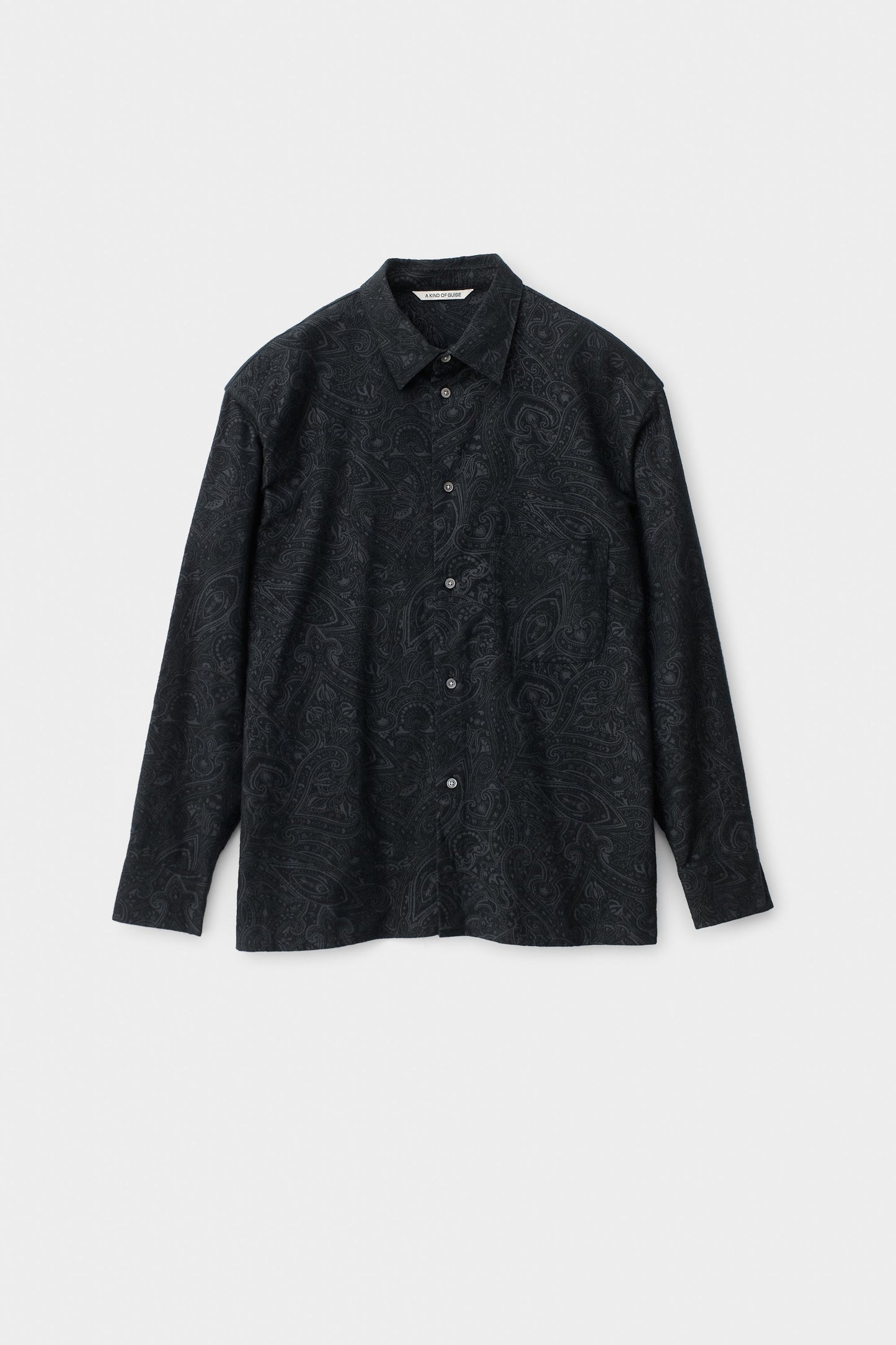 Gusto Shirt Washed Black Ornament