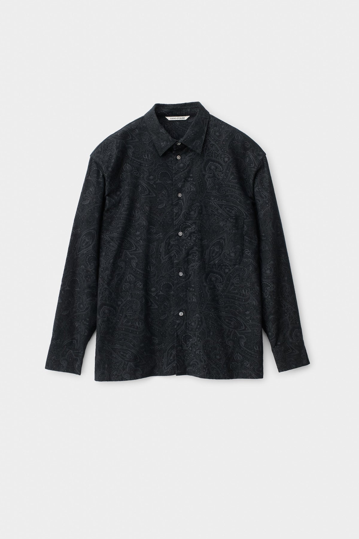 Gusto Shirt Washed Black Ornament