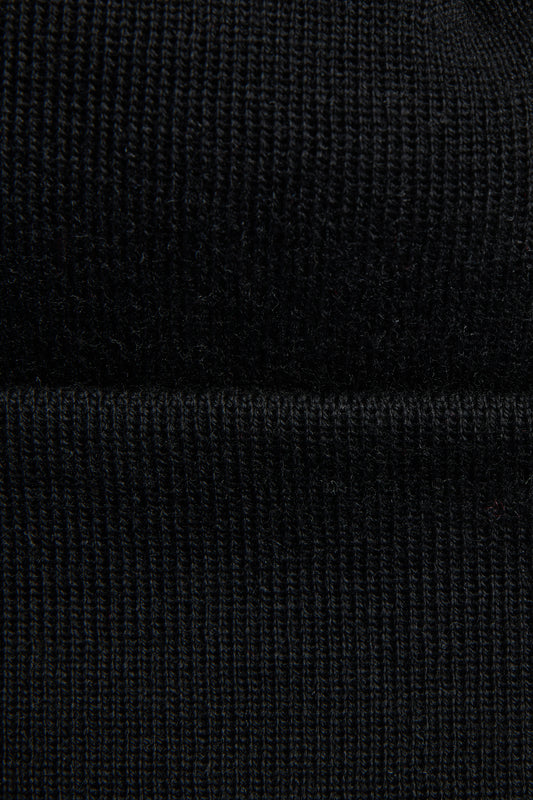 Unisex accessories beanie, 100% soft mulesing-free merino wool, black ribbed knit.