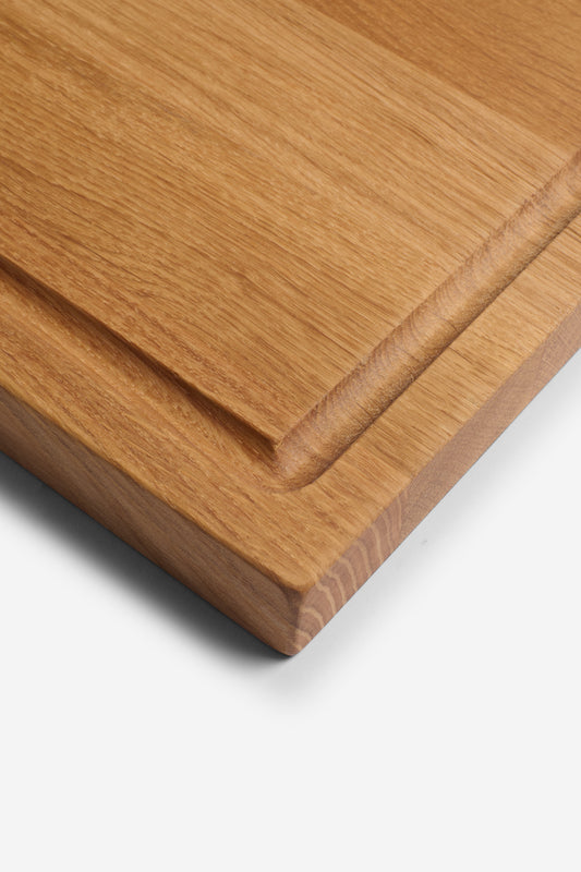Accessories chopping board, 100% oak wood, natural light brown, with juice groove.