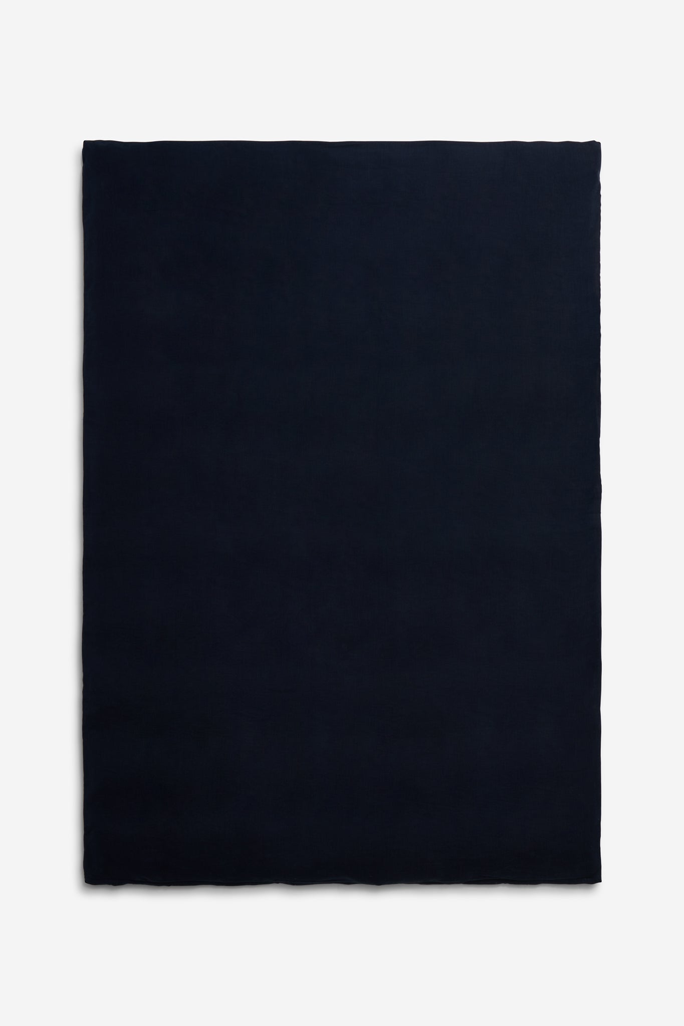 Duvet cover, 100% organic cotton, midnight navy, 140x200cm, with zipper closure.
