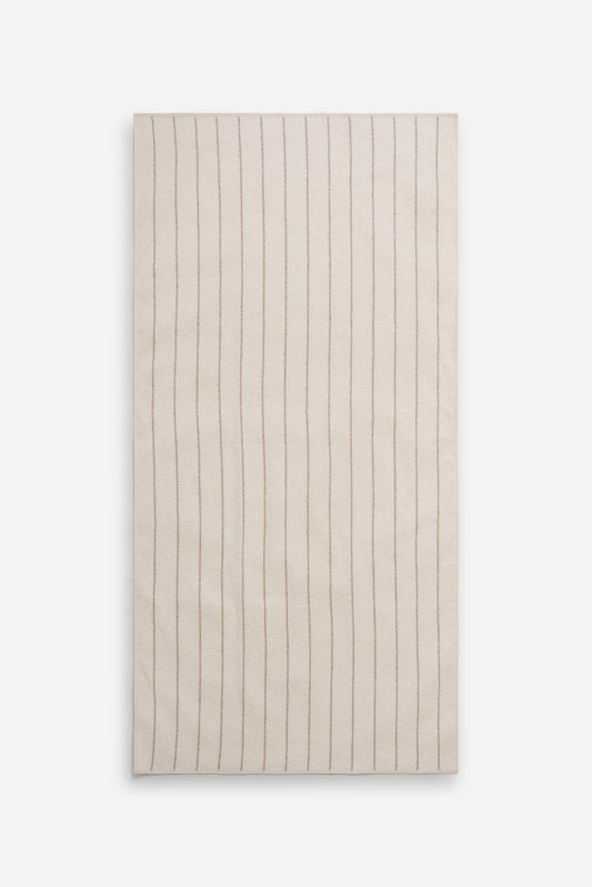Accessories towel linen mix fine flax stripe, 80x160cm, with subtle vertical stripes.