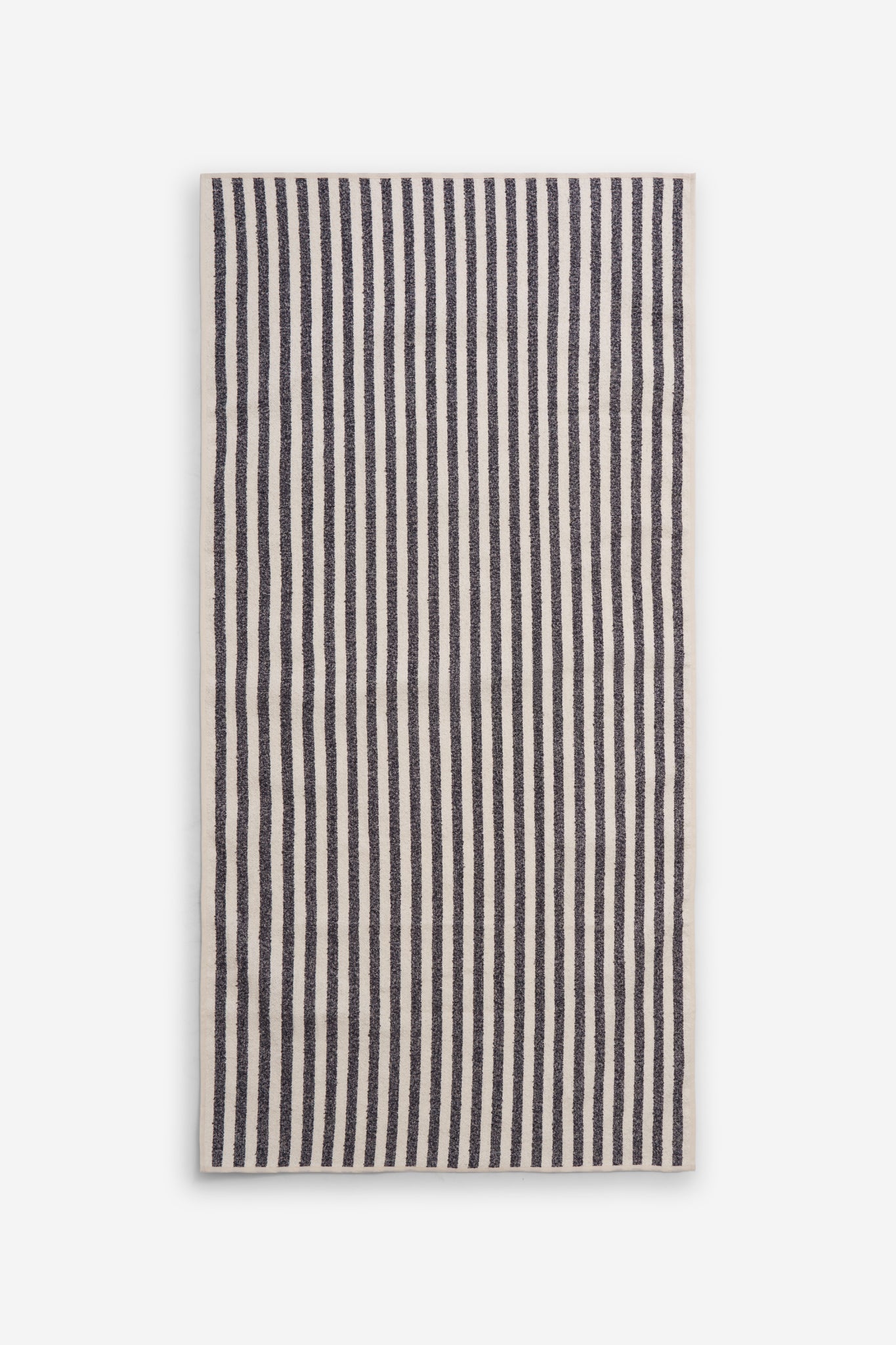 Accessories towel, linen-cotton mix, wide indigo stripe, 80x160cm, with gentle exfoliating properties.