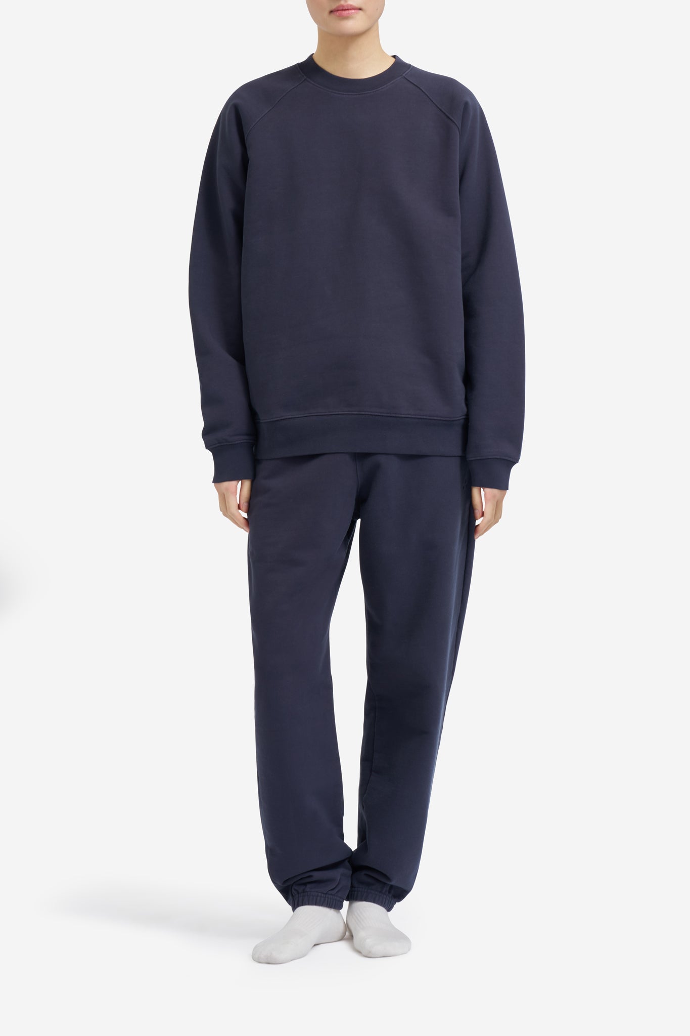 Women's knit long-sleeved sweater and sweatpants, organic cotton, pre-washed, navy.