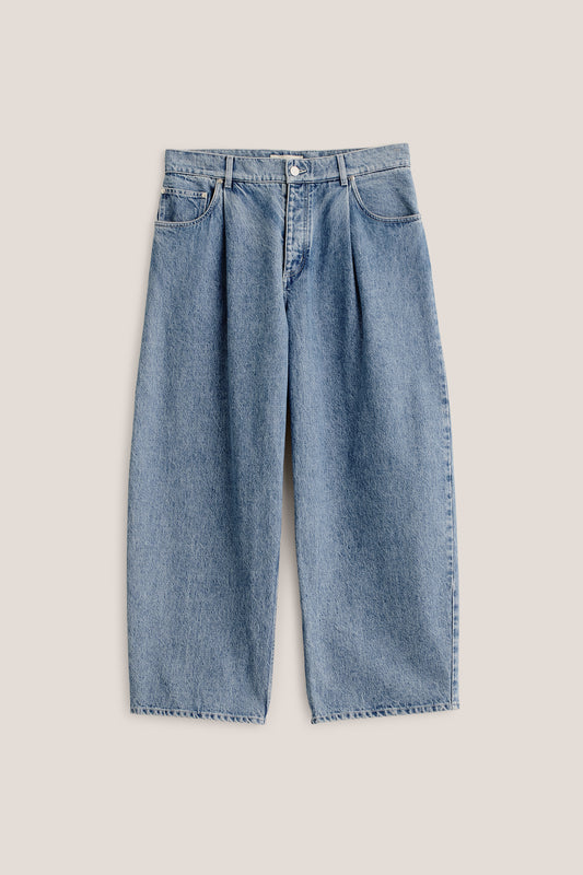 Men's long-pants, cotton mix, stone washed, light blue Duma Pleated Denim with wide, cropped leg.