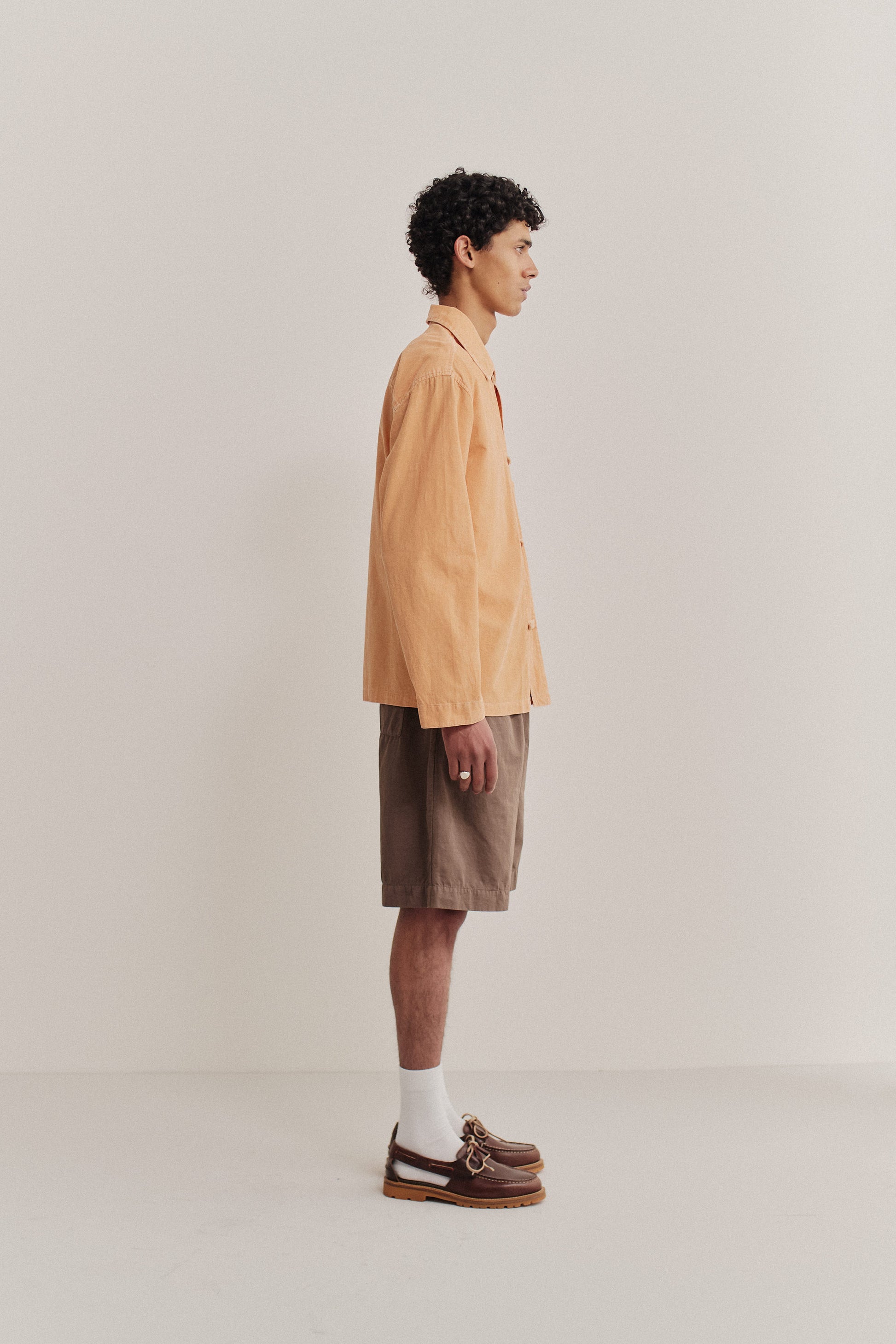 Men's long-sleeved shirt, oversized, 100% cotton light corduroy, garment washed, peach.