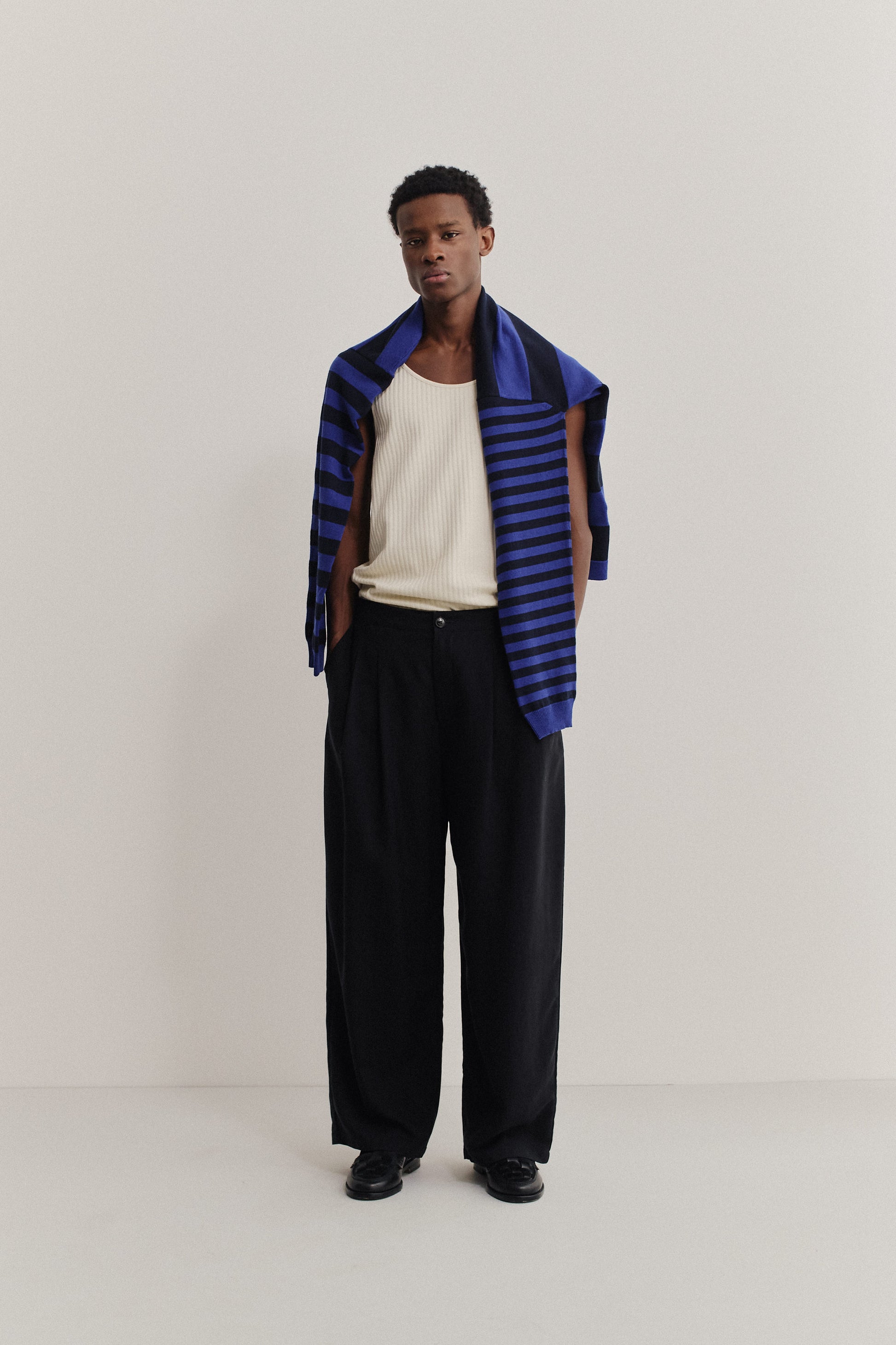 Men's long-pants, lyocell heavy twill, black, relaxed fit, wide leg, double side pleats.