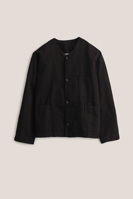 Men's long-sleeved overshirt, linen-cotton blend, garment-dyed black, with v-neck and patch pockets.
