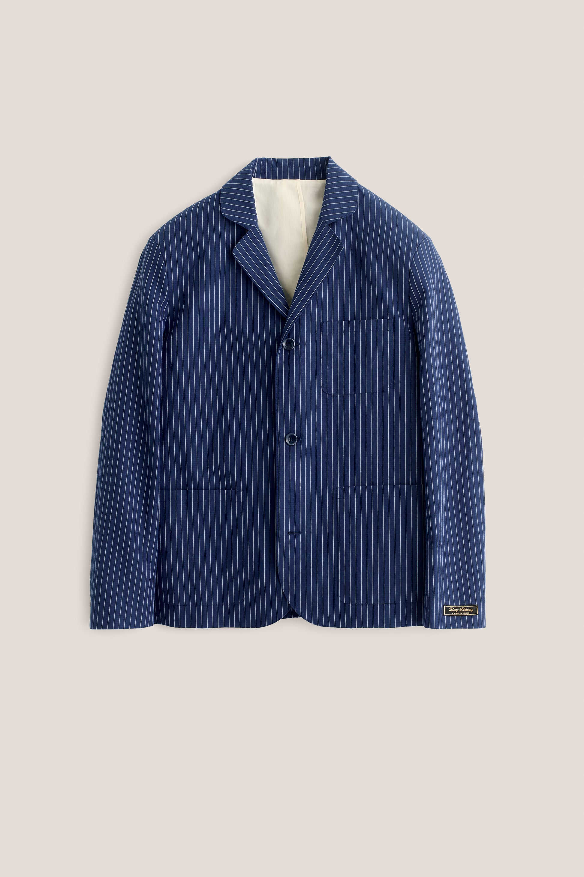 Men's tailoring blazer, cotton-linen seersucker, ocean stripe, with patch pockets and rounded lapel.
