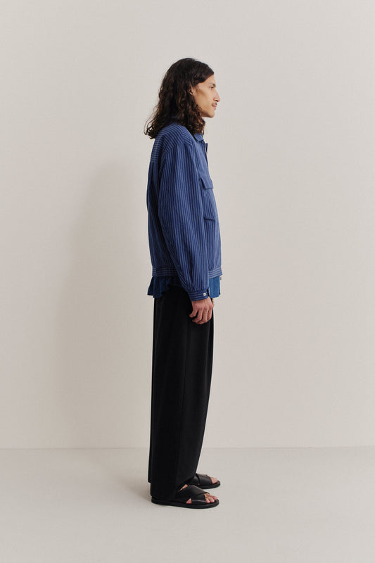 Men's outerwear jacket, cotton-linen seersucker with pinstripes, navy, boxy silhouette, flap chest pockets.