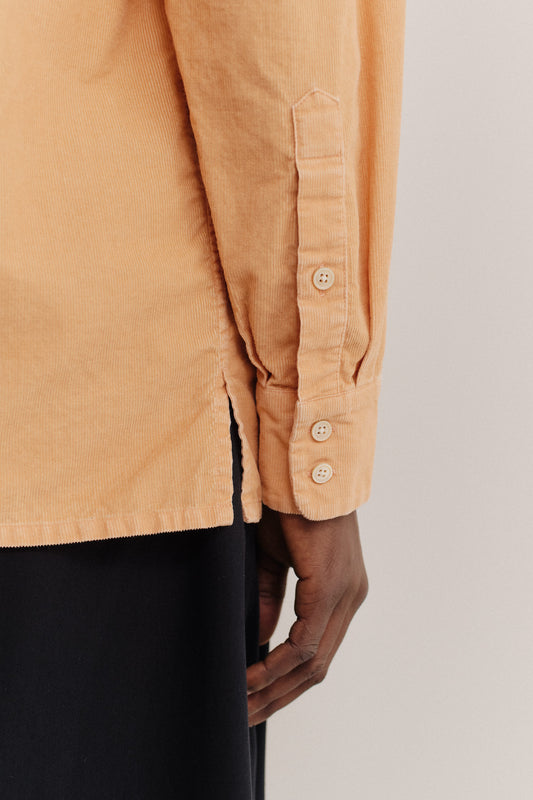 Men's long-sleeved shirt, 100% cotton light corduroy, garment washed, peach, oversized fit.