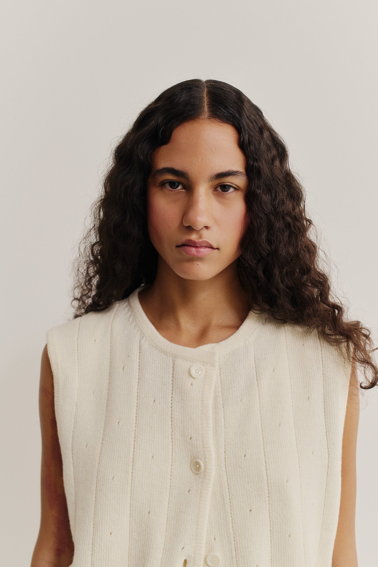 MERU KNIT VEST
