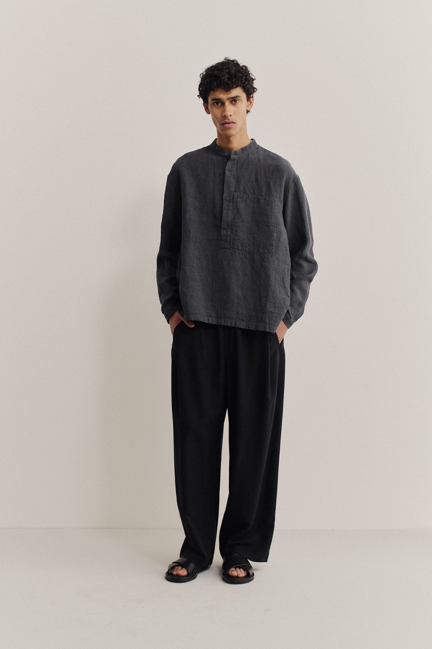 Men's long-sleeved shirt, 100% linen, vintage-like texture, coal linen, oversized fit, stand-up collar.