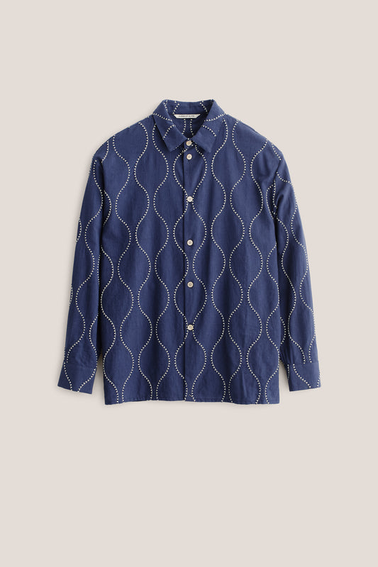 Men's long-sleeved shirt, cotton, embroidered wavy pattern, navy with white stitching.