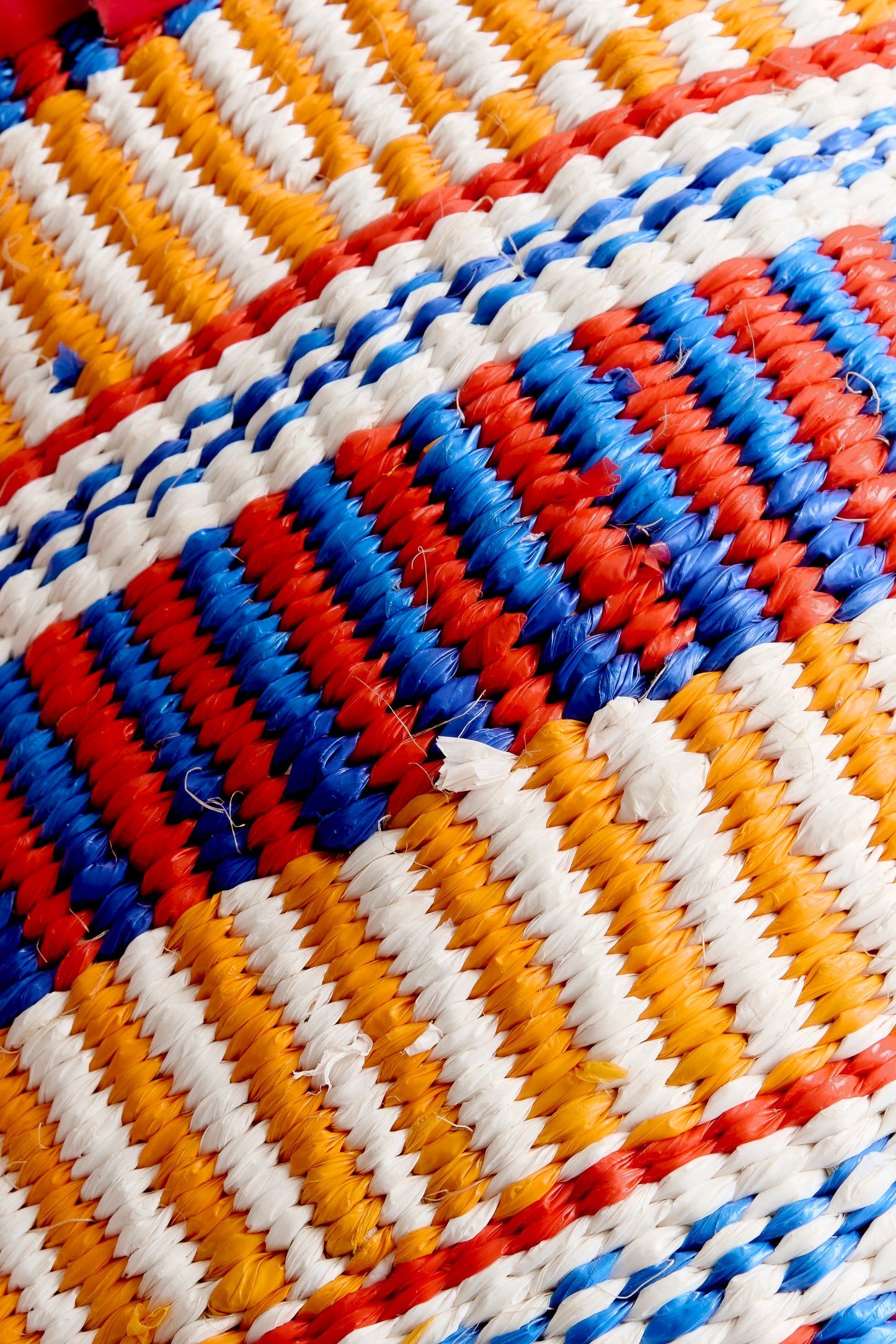 WOVEN BASKET BAG