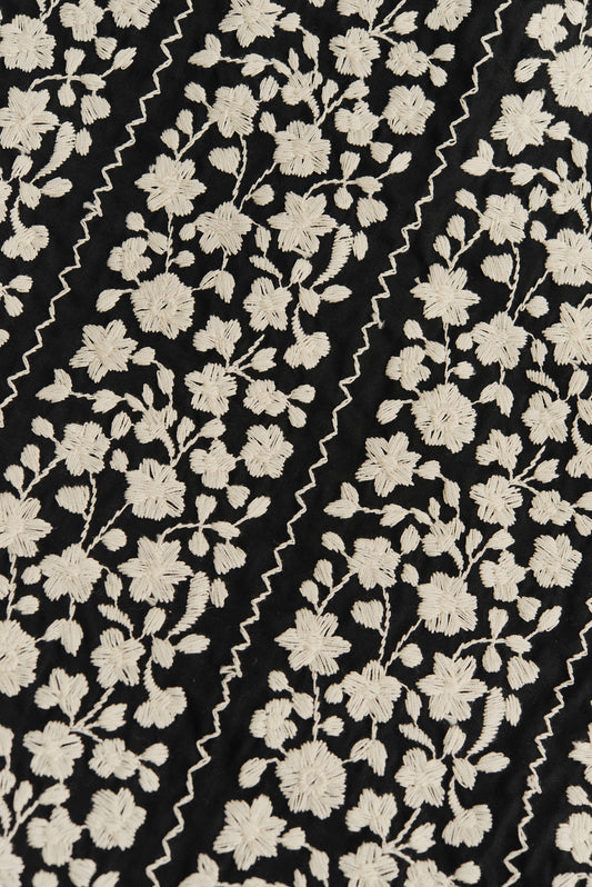 Women's accessories, Thika Bag, cotton, embroidered white flower blocks, black base.
