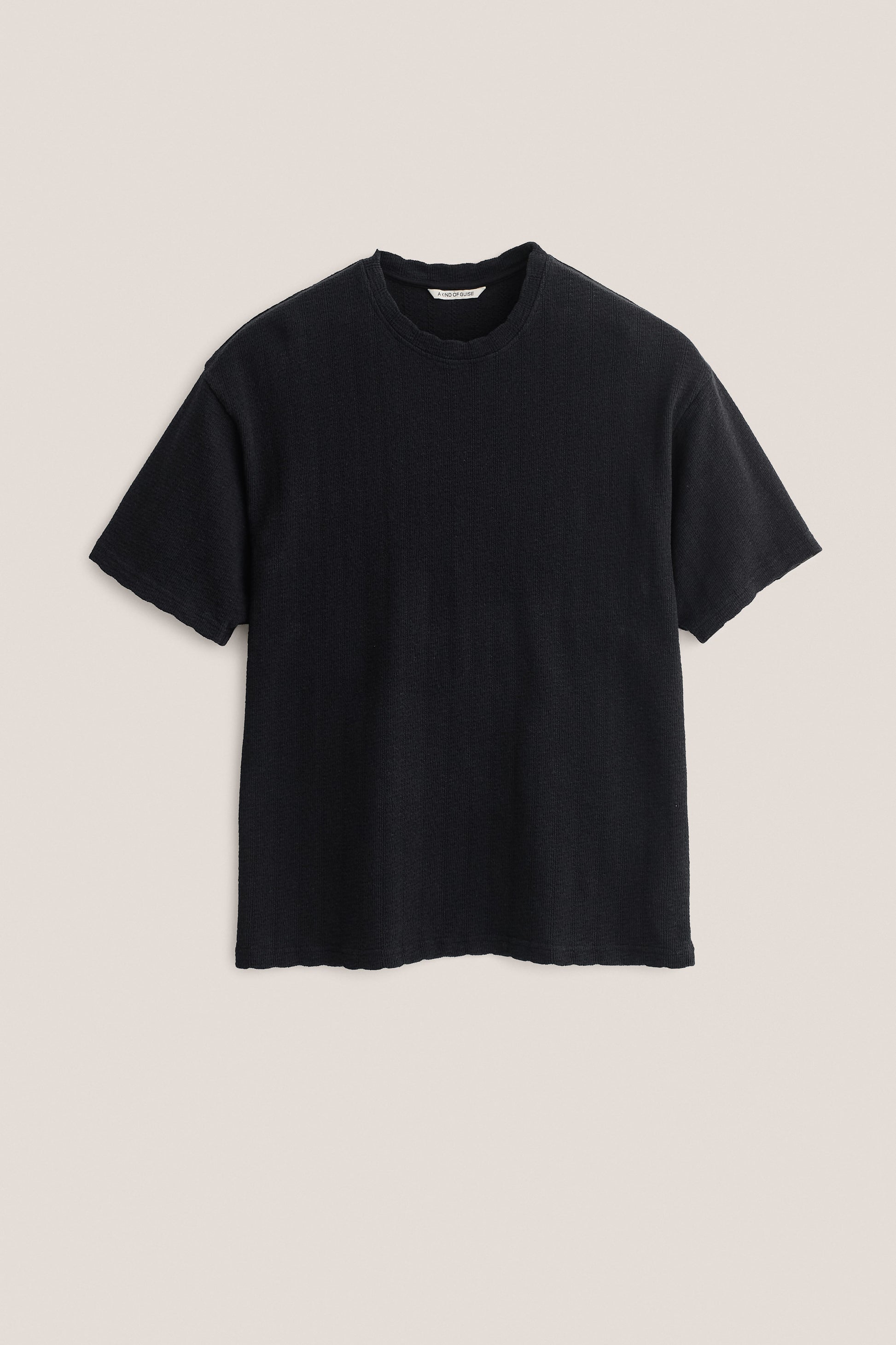 Men's short-sleeved jersey, organic cotton-linen blend, open-knit black t-shirt with dropped shoulders, boxy fit.