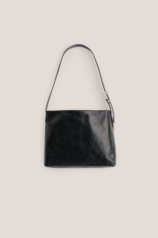 Women's accessories shoulder bag, black LWG-Certified calf leather with a naturally creased surface.