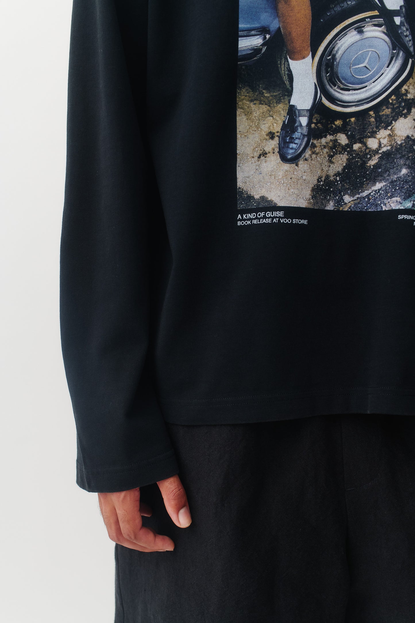 AKOG x VOO STORE LONGSLEEVE