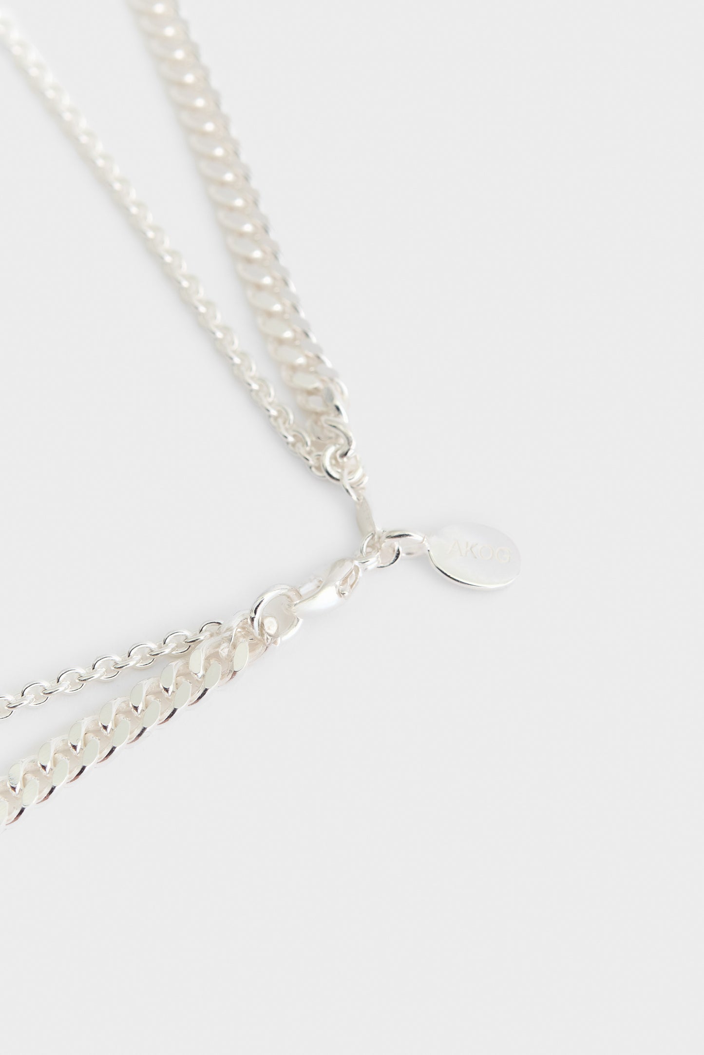DOUBLE LAYERED NECKLACE
