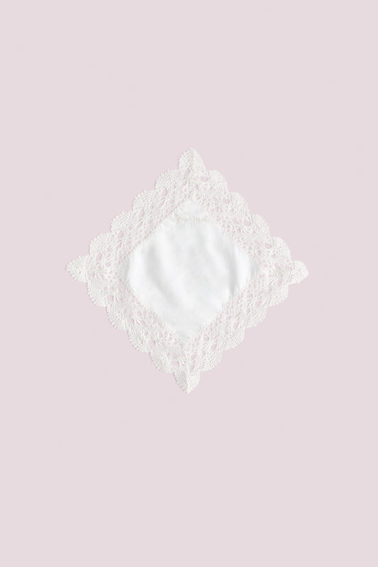 LACED POCKET SQUARE