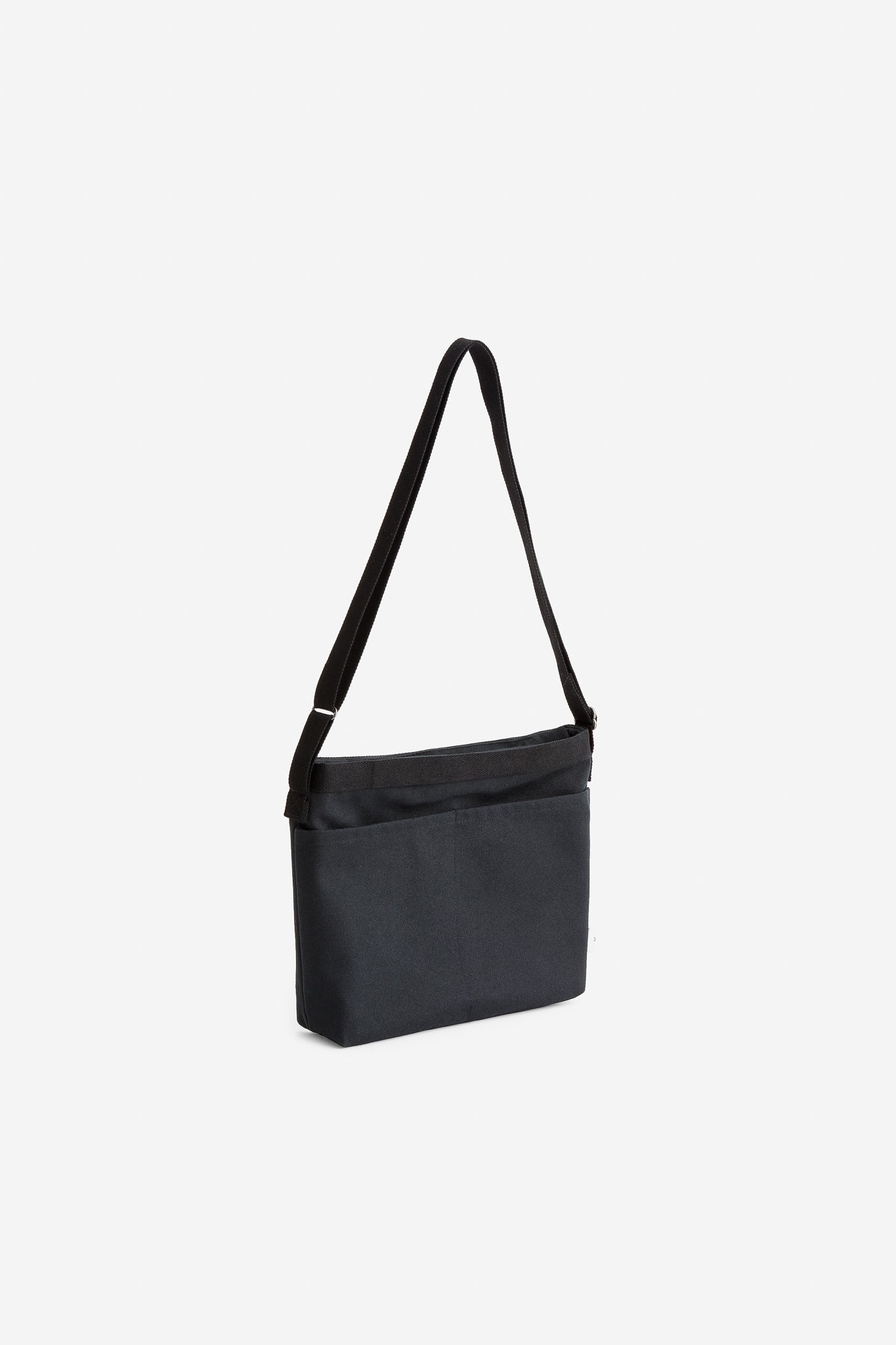 Unisex accessories bag, recycled cotton, water-repellent, black, with adjustable crossbody strap.