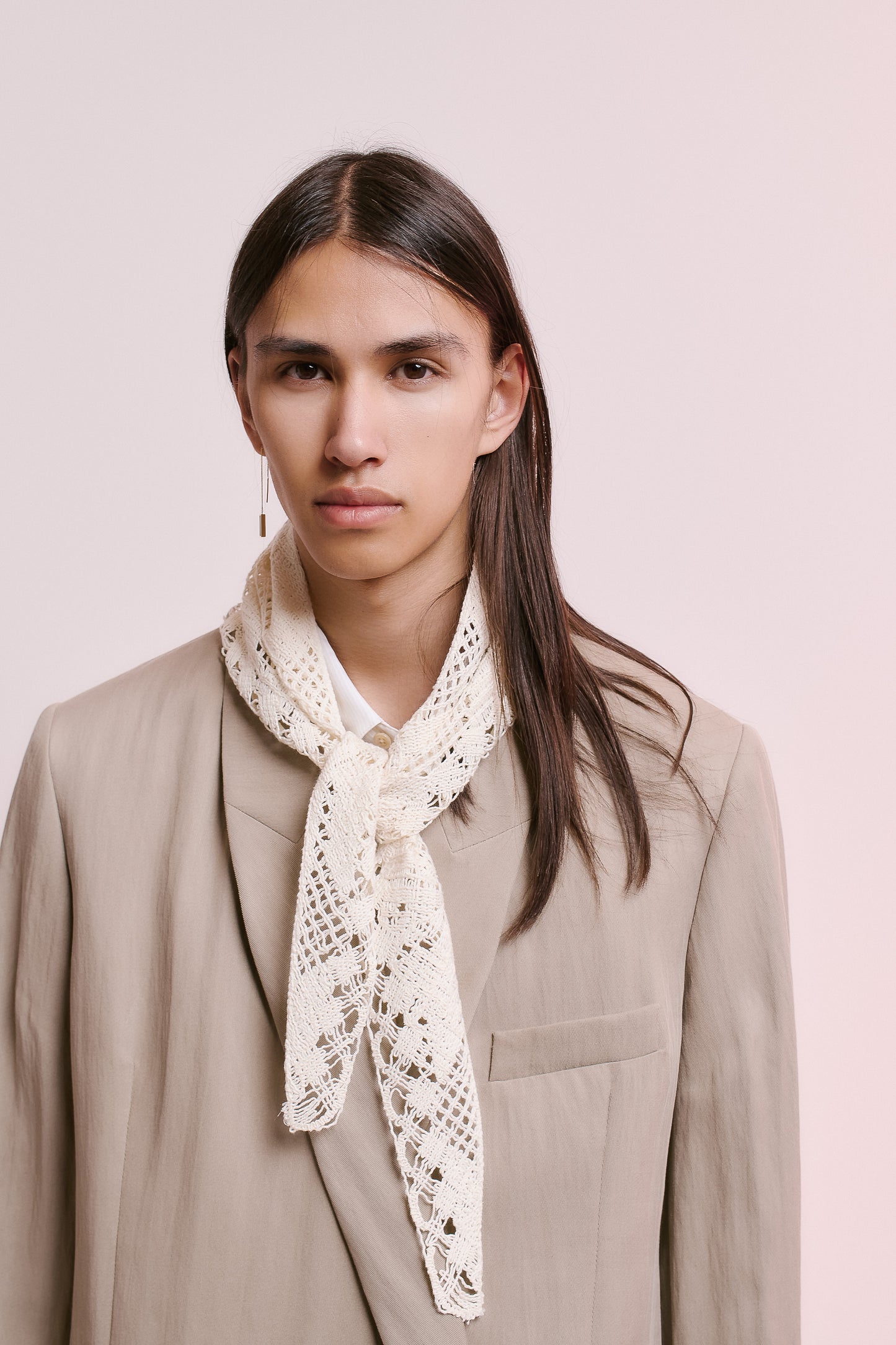 TRIANGLE LACE SCARF