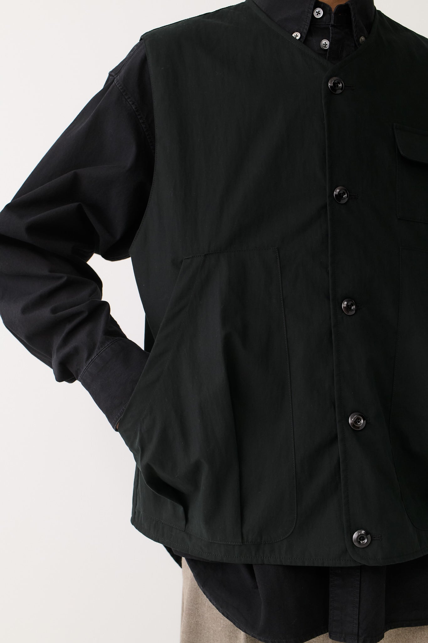 Urrobi Vest Basque Black