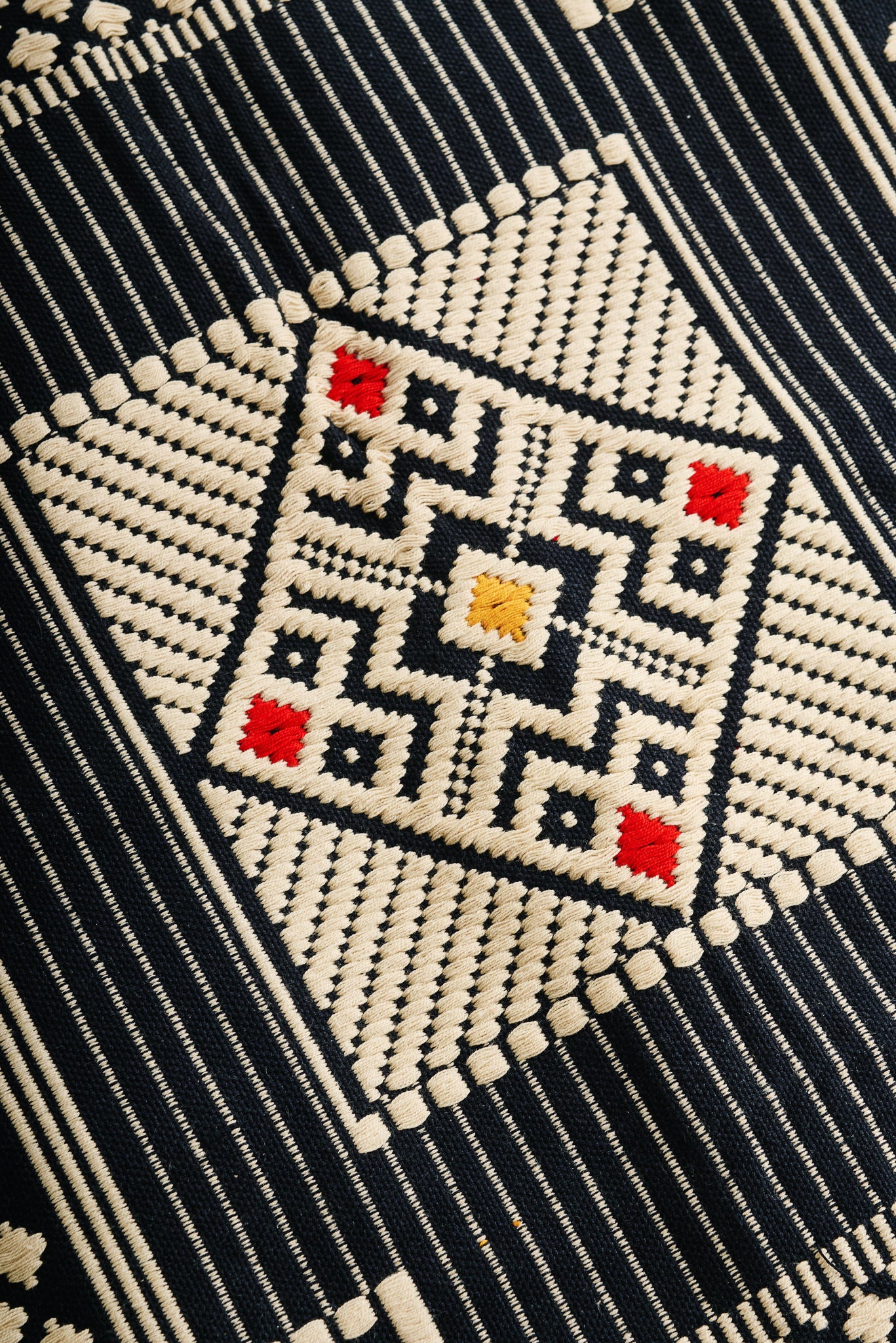 Dumbura Cushion Cover