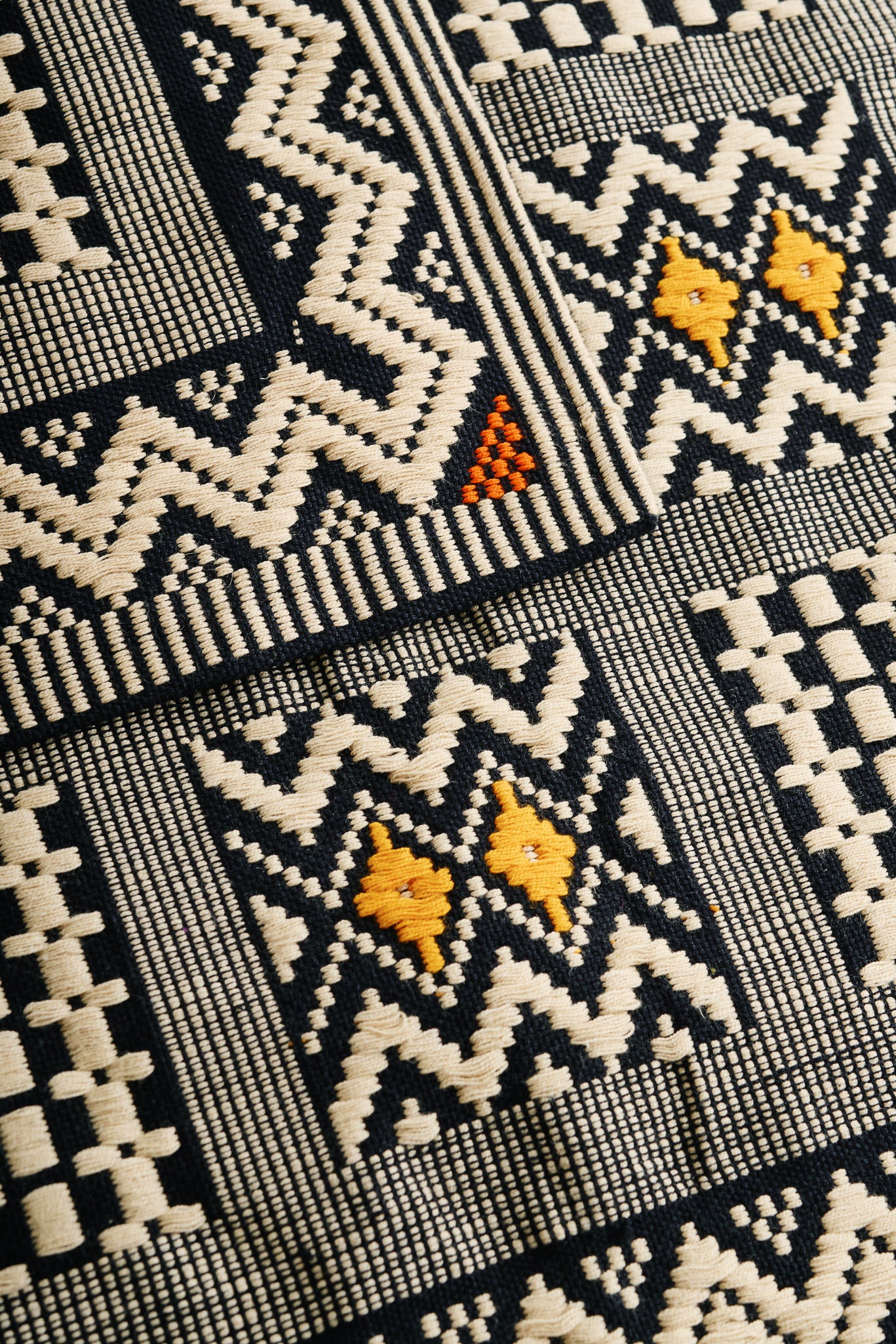 Dumbura Cushion Cover